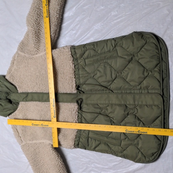 Old Navy Sherpa Quilted Hybrid Coat Green Tan Hooded Size Medium - Picture 6 of 8